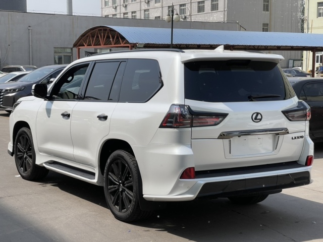雷克萨斯LX570加版国六 全国可落户