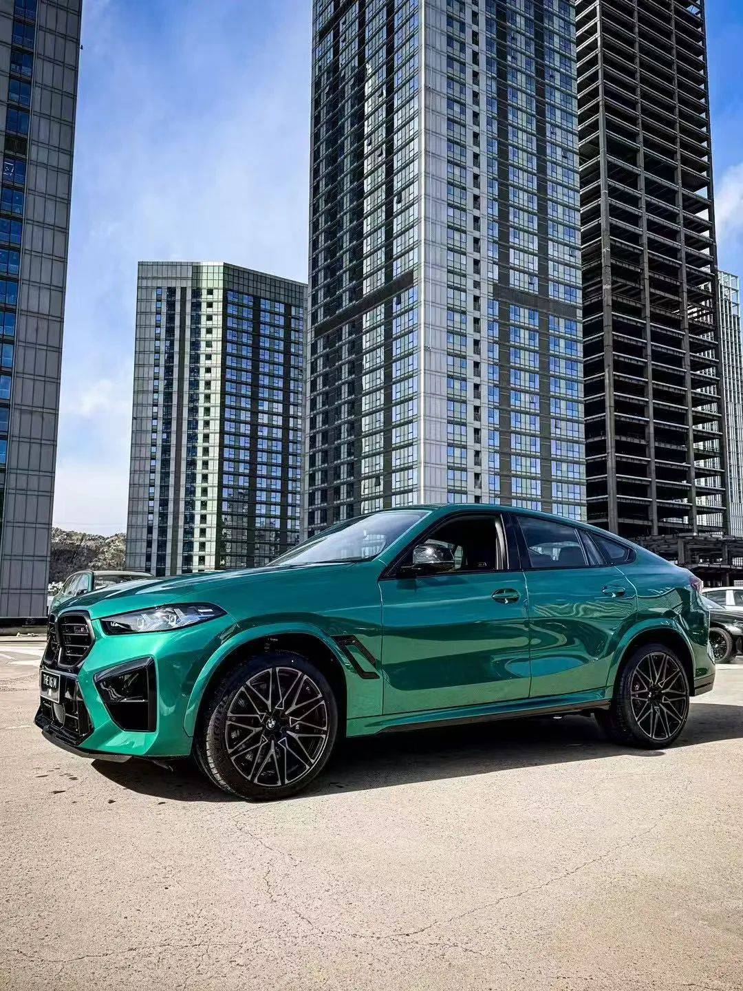 成都宝马X6 M最高降27.00万 仅119.89万可入手