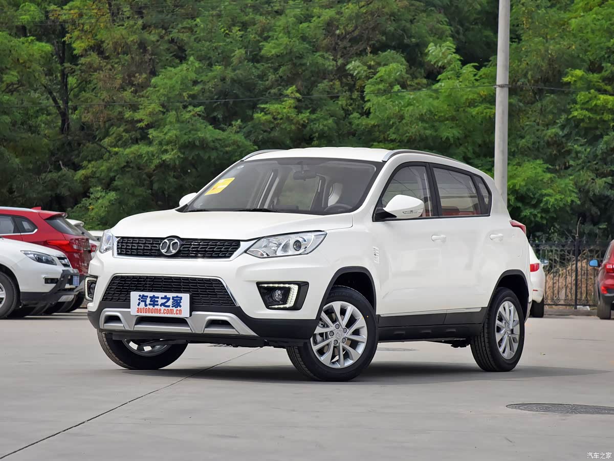 成都宝典4S店售价8.48万起 暂无优惠