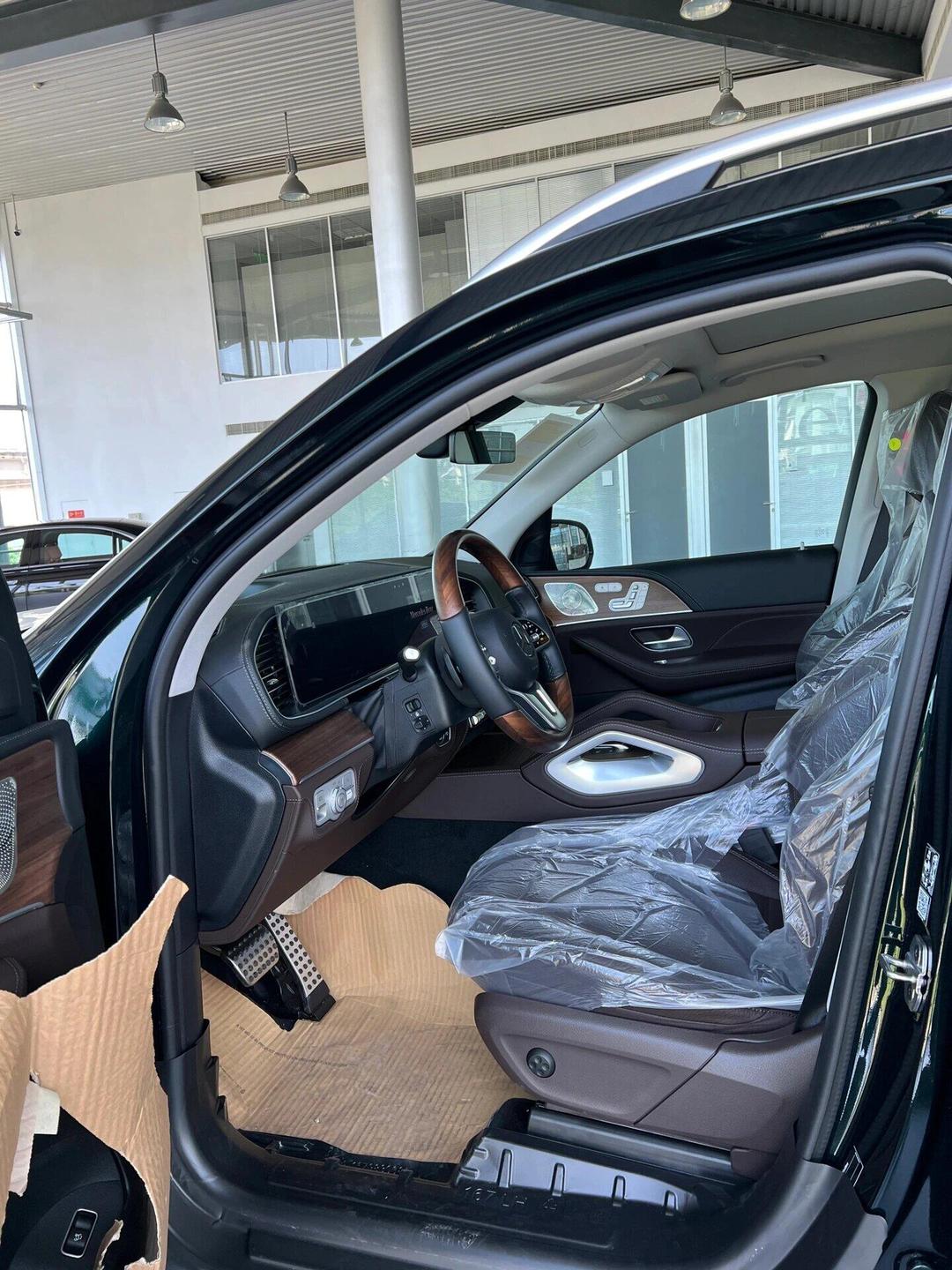 成都奔驰GLS级加规版降价促销 购车最高优惠20万