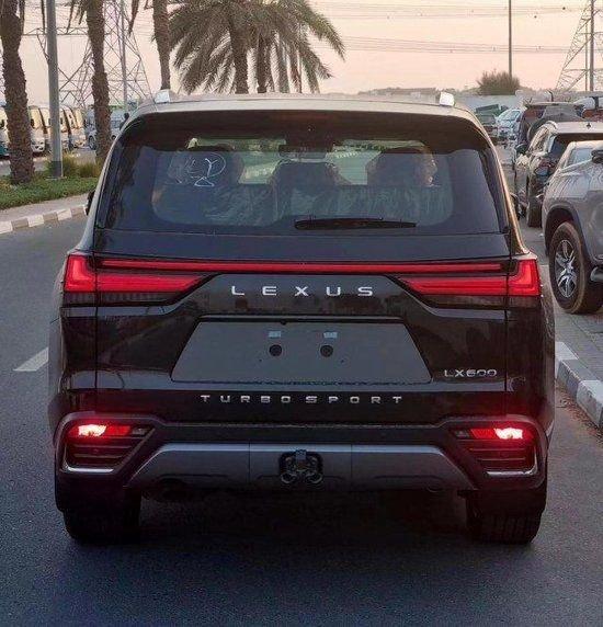 2024款雷克萨斯LX600现车优惠秒杀价