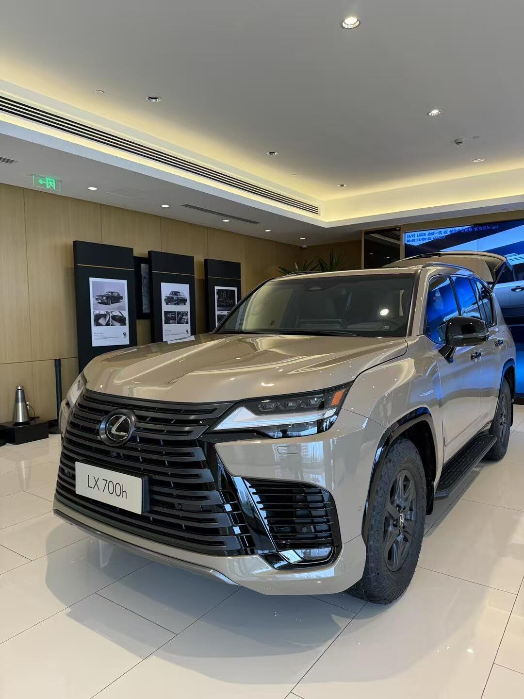 平行进口丰田陆地巡洋舰降价37万 欢迎试乘试驾