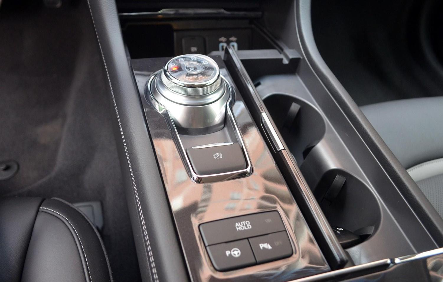 现购乌尼莫克美版享23万优惠 最低仅售255万