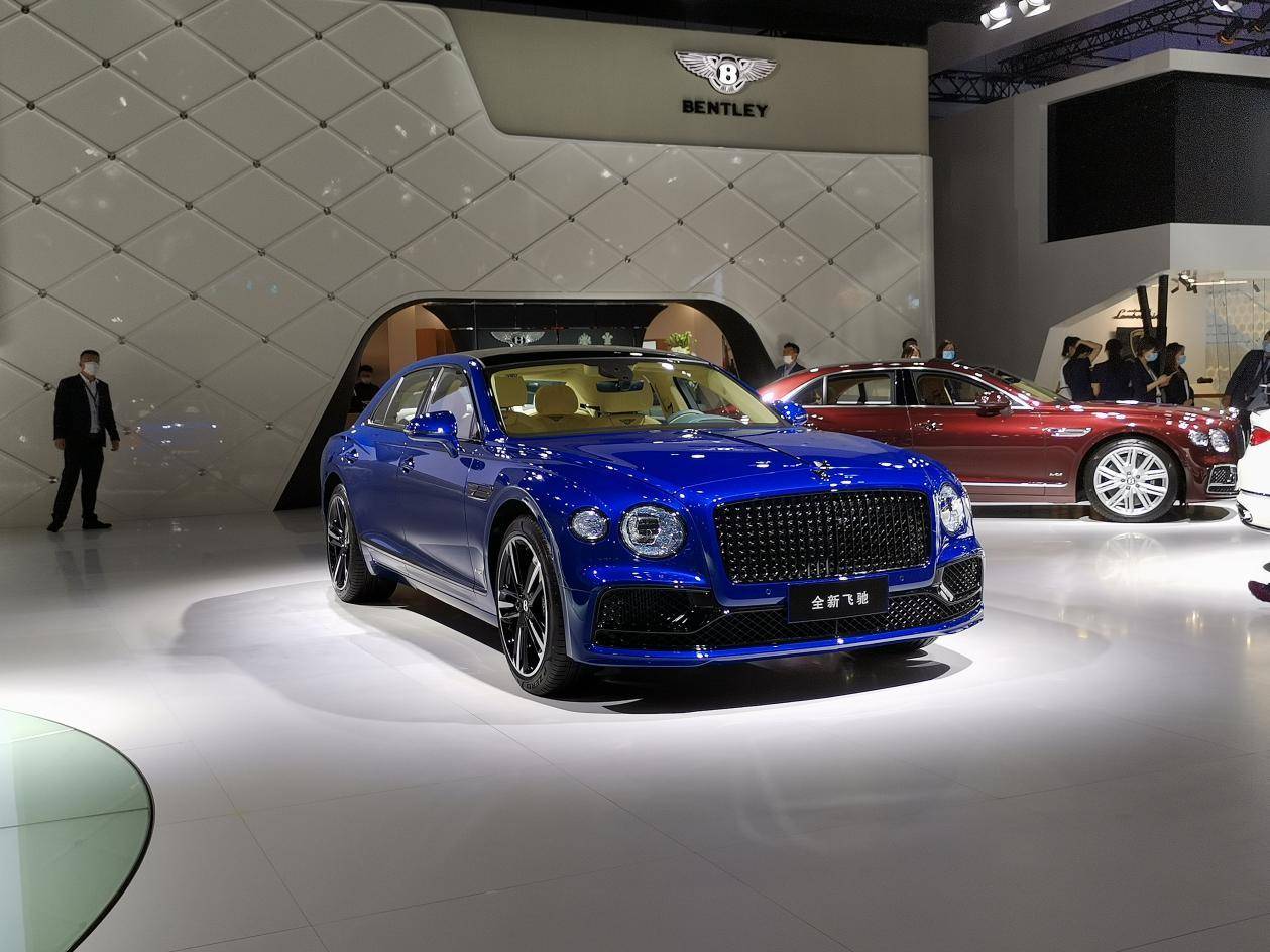 成都添越平价销售203万起 欢迎到店试驾