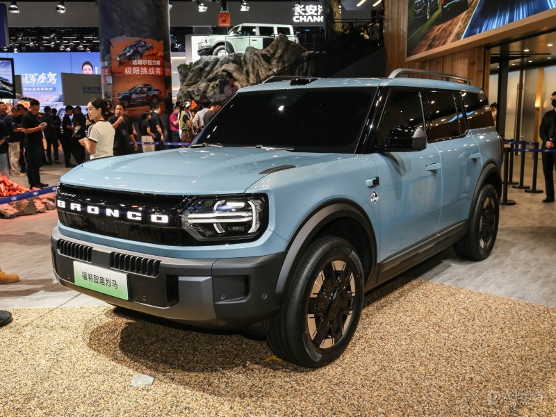 成都平行进口福特烈马加版报价54万起 欢迎上门试驾