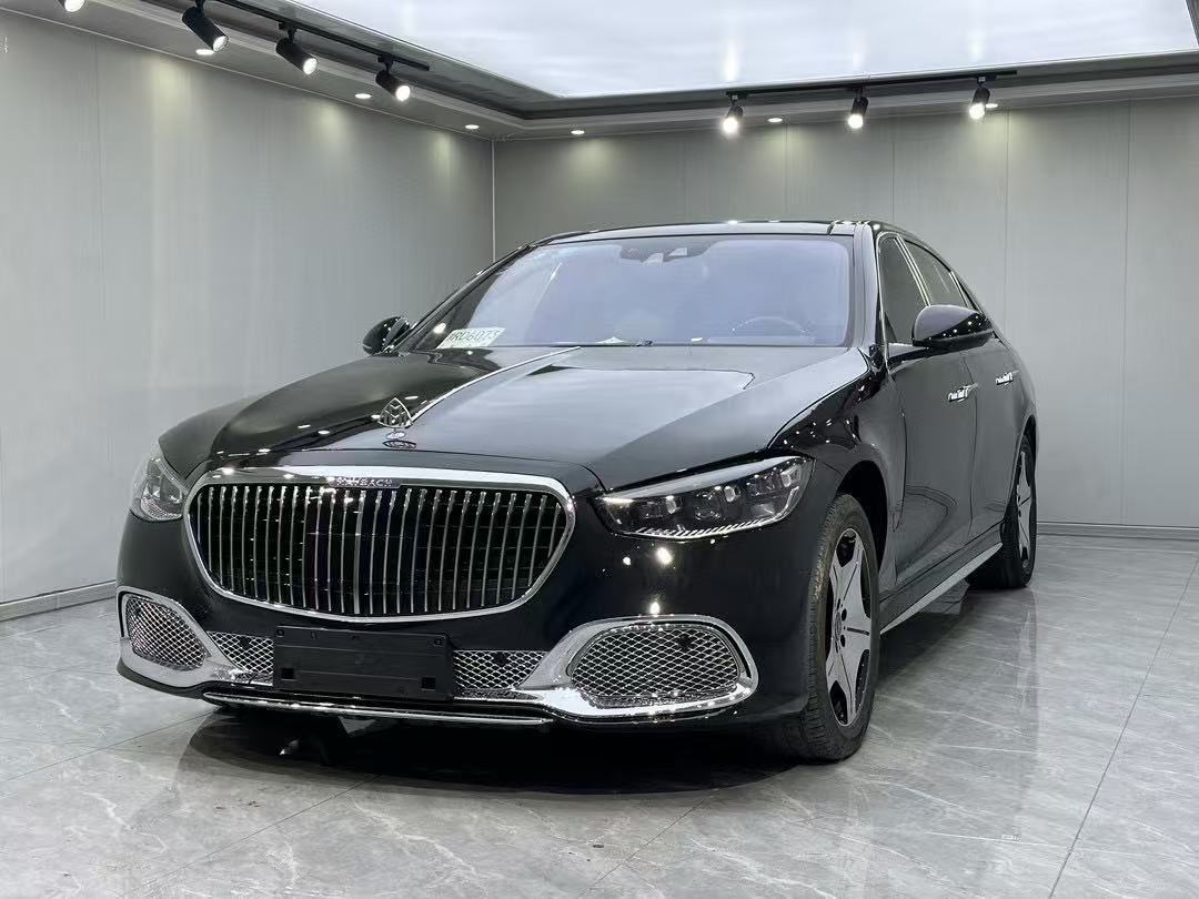 奔驰迈巴赫S级美版部分车型优惠32万 欢迎到店试驾