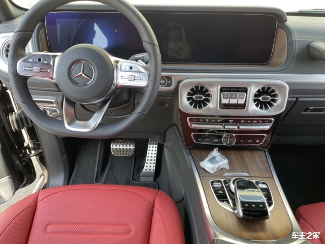 2025款奔驰G级欧版报价及图片解析