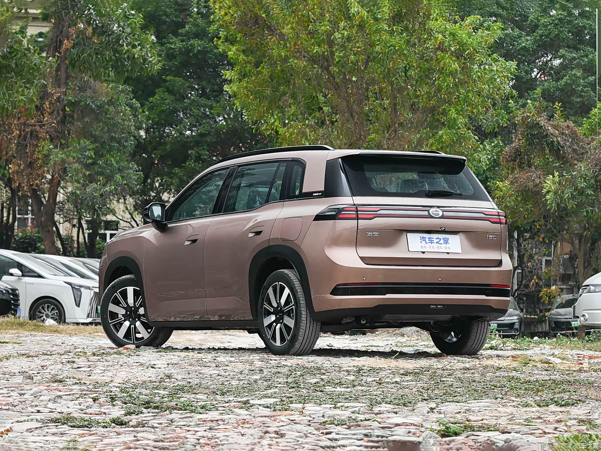 爆款焦虑下的“减法”:埃安推i60丐版,10万起能救市吗?