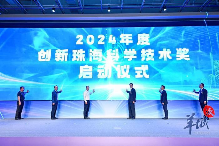 智加科技获盖世汽车金辑奖2023年度最具成长价值奖