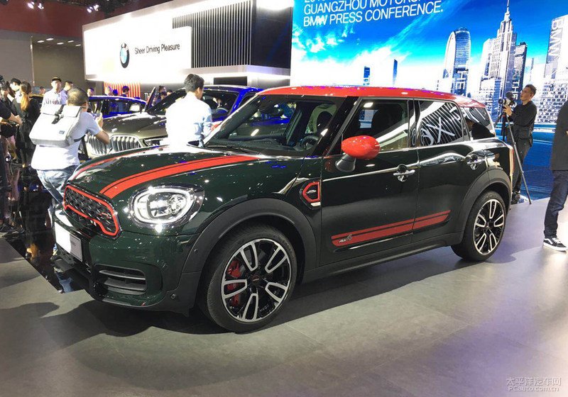 温江MINI JCW COUNTRYMAN最新报价39.98万起 暂无优惠