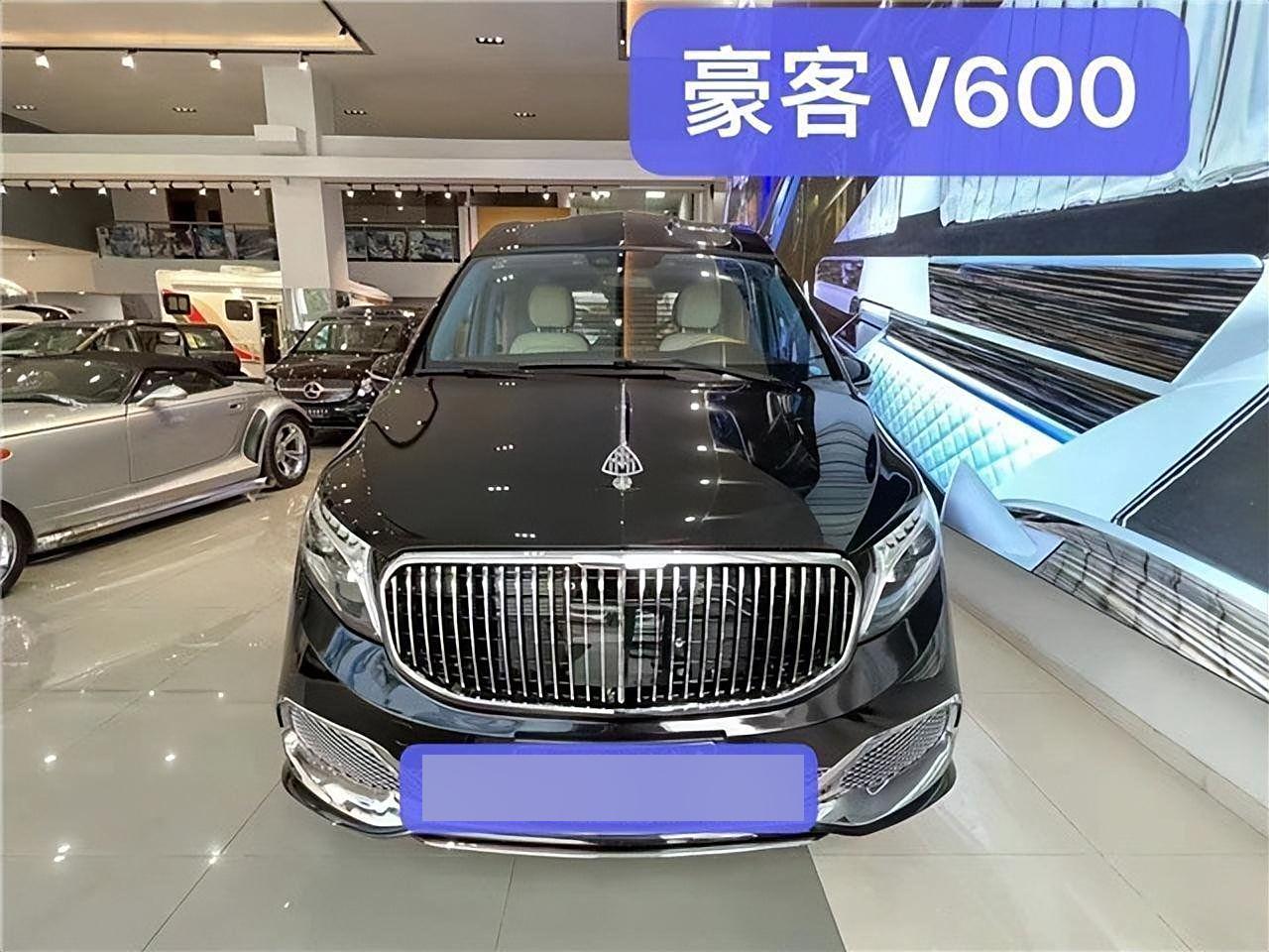 奔驰V级中东版团购优惠6万 欢迎到店试驾