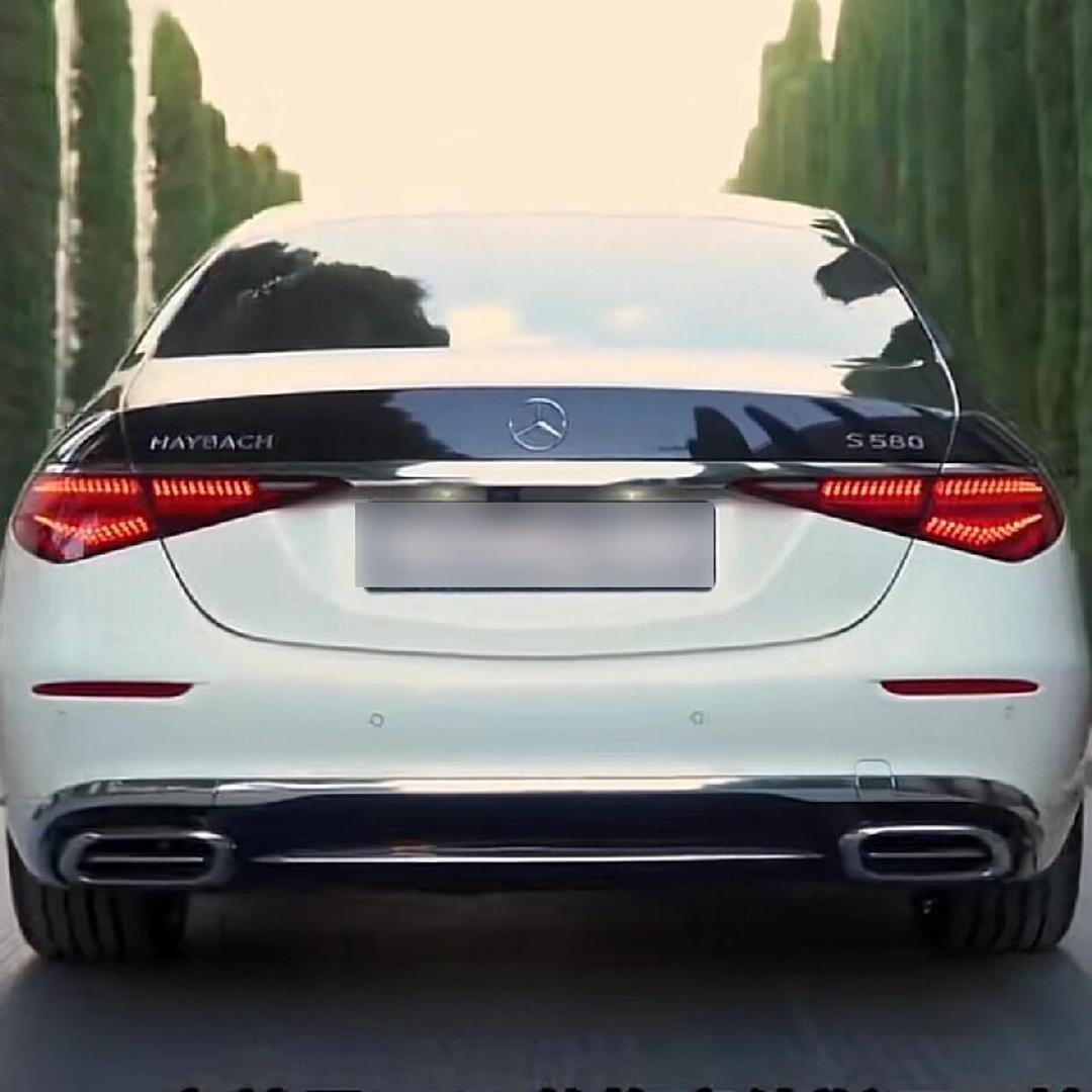 2022款迈巴赫S580价格展厅现车458万 购车送豪礼