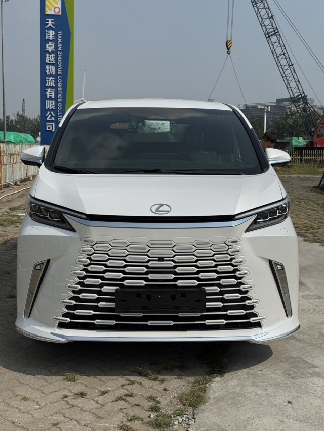 2025新款雷克萨斯LM亚洲版团购价格122万起 欢迎试乘试驾