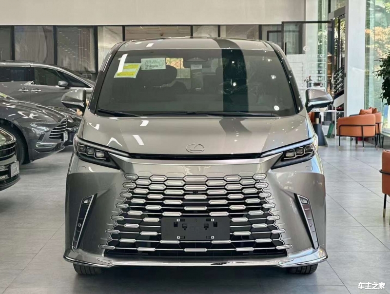 雷克萨斯LM亚洲版最高优惠43万 欢迎试乘试驾