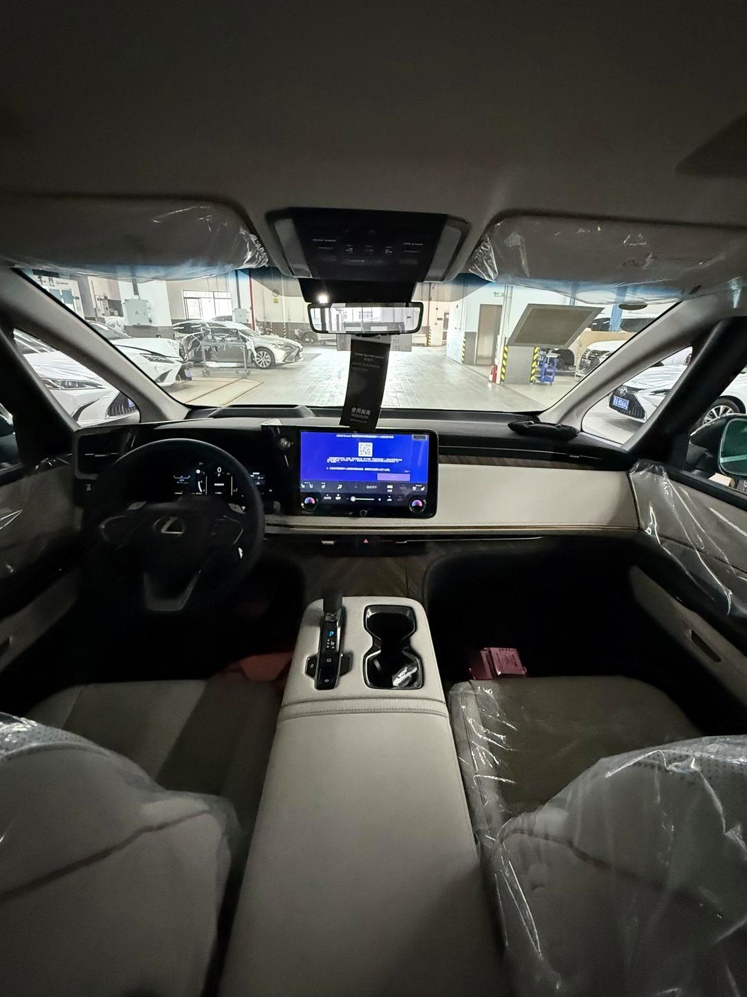 雷克萨斯LM亚洲版最高优惠43万 欢迎试乘试驾