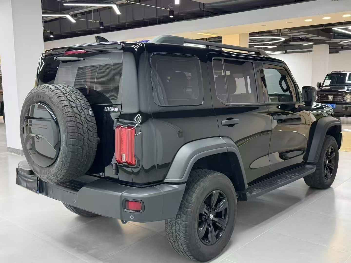 征服者墨版降价10万 欢迎前来试驾