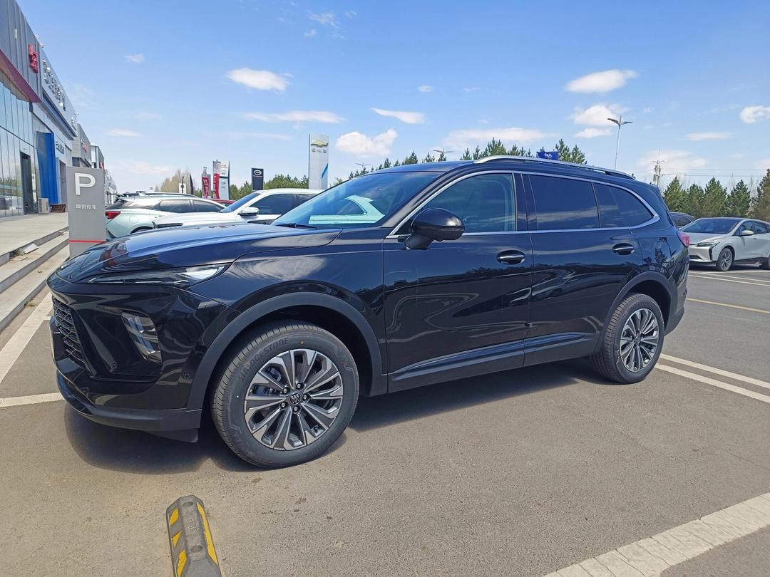 成都昂科威Plus售价16.99万起 优惠高达6.00万