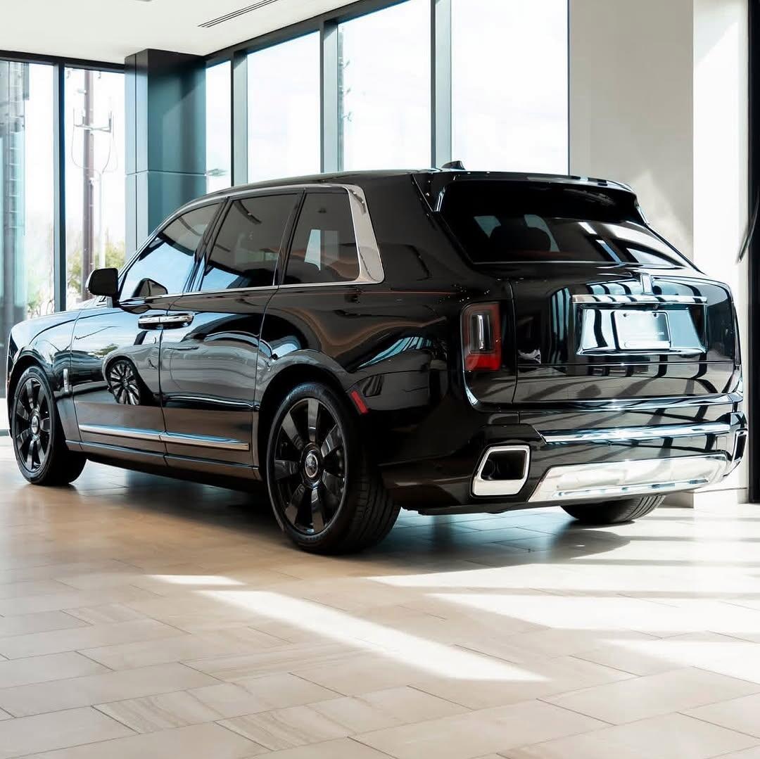 劳斯莱斯库里南价格最低626万起 欢迎上门试驾