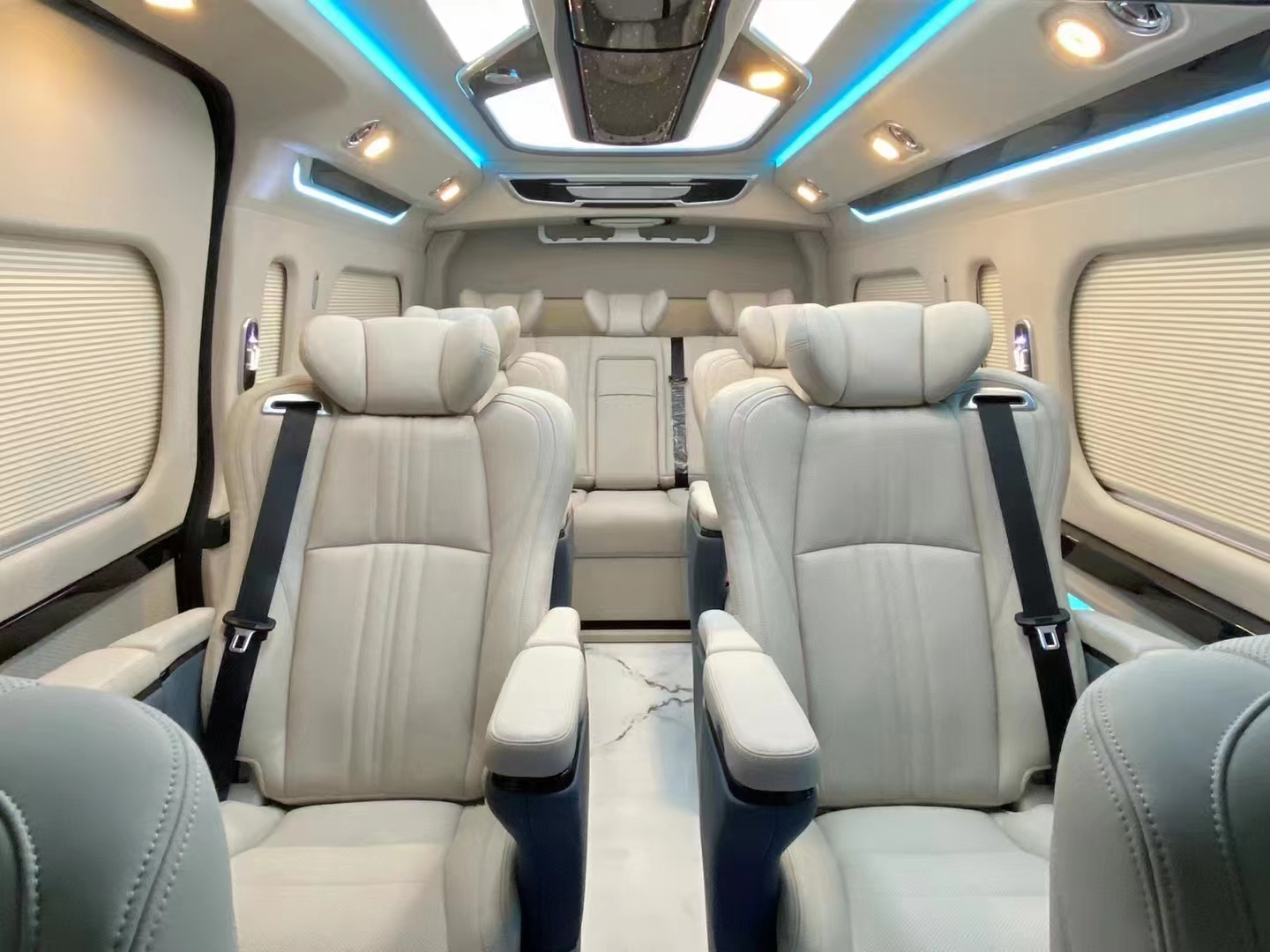 2024款中东版丰田海狮V6现车顶级六座价格