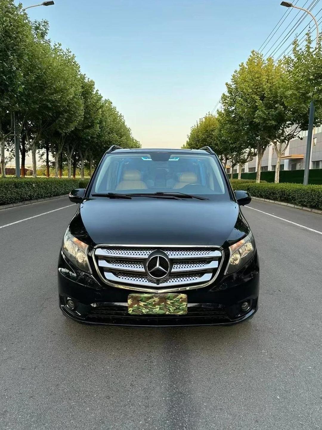 2024奔驰V级欧版团购最高优惠10万 欢迎到店试驾