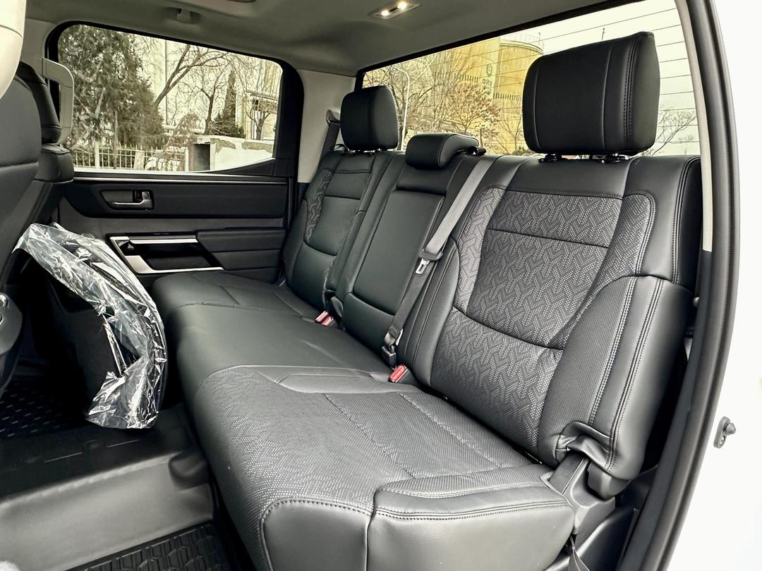 成都丰田坦途加版价格最高优惠24万 欢迎试乘试驾