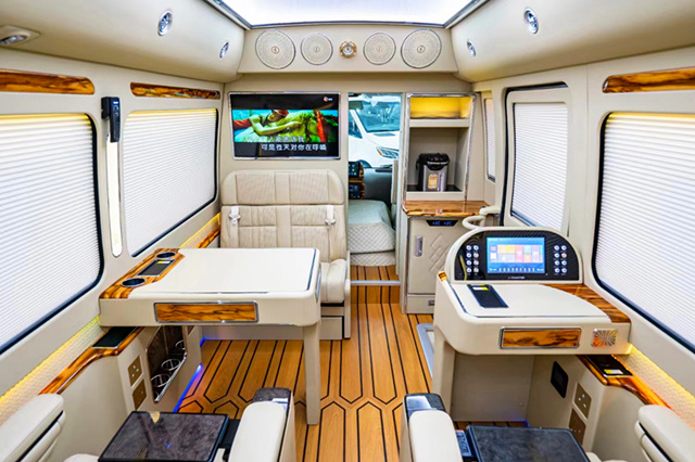 成都红旗国耀最新报价136.58万起 暂无优惠