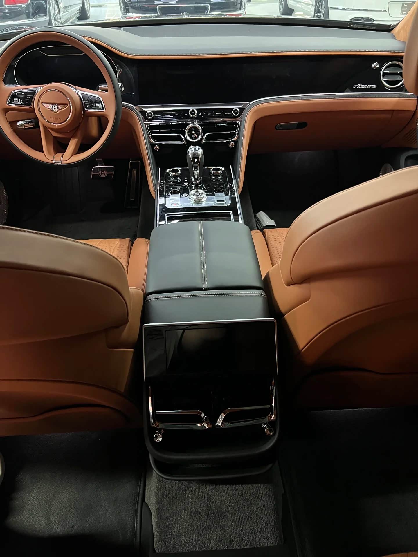 成都平行进口宾利飞驰美版最高让利30万 仅228万可入手