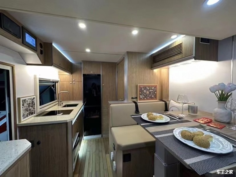 购乌尼莫克美版享23万优惠