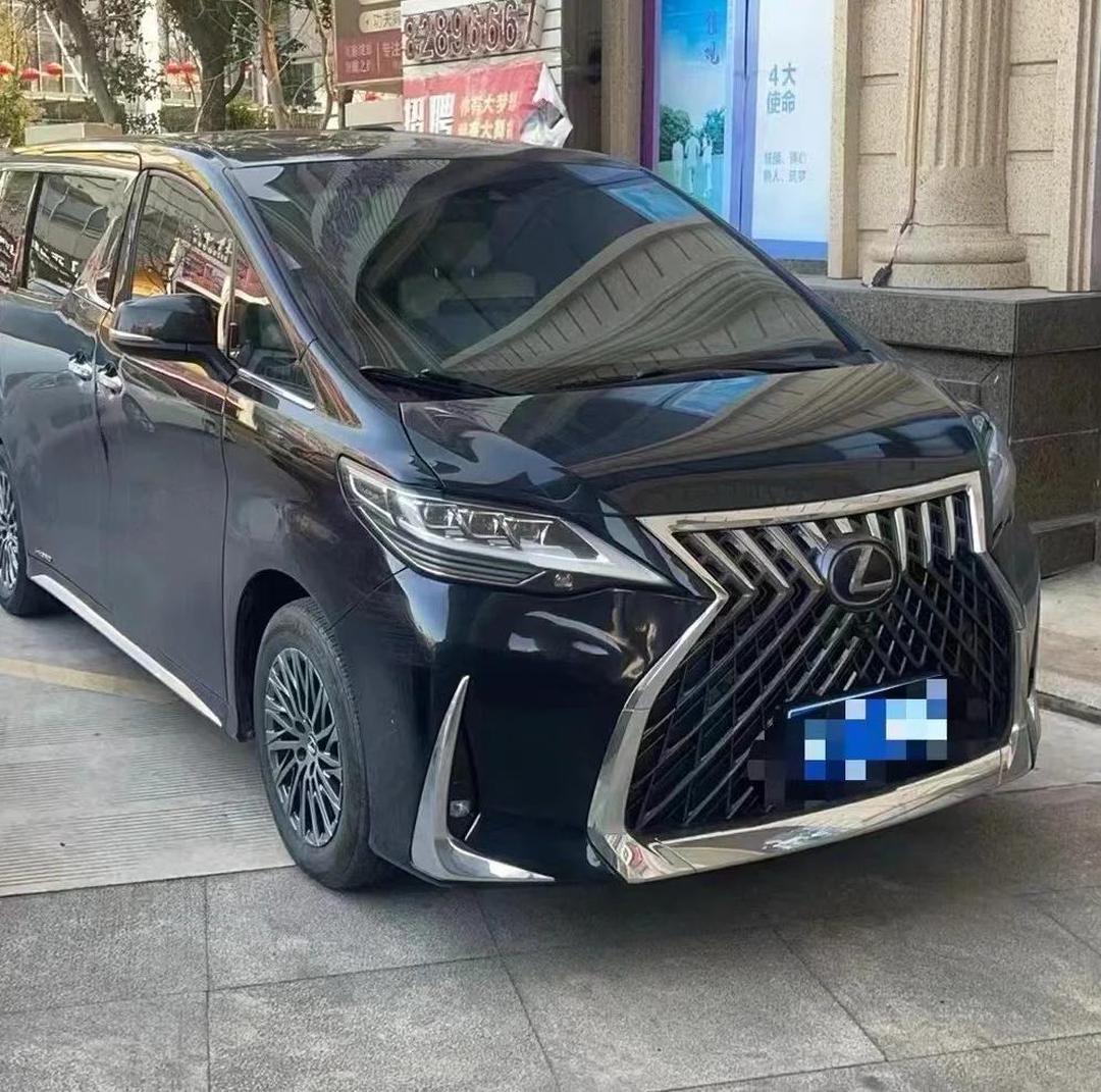 丰田(进口)威尔法最低报价90万起 欢迎前来试驾