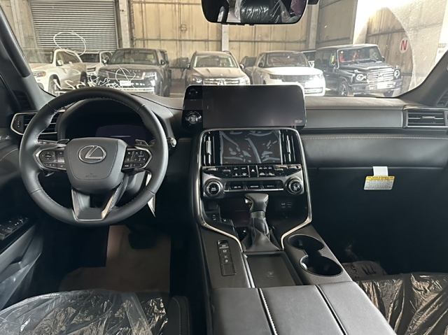 全新国六现车2024款雷克萨斯LX570标准版