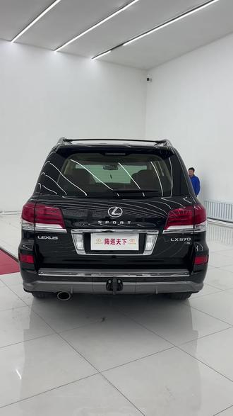 雷克萨斯LX中东版价格最低126万起 欢迎到店试驾