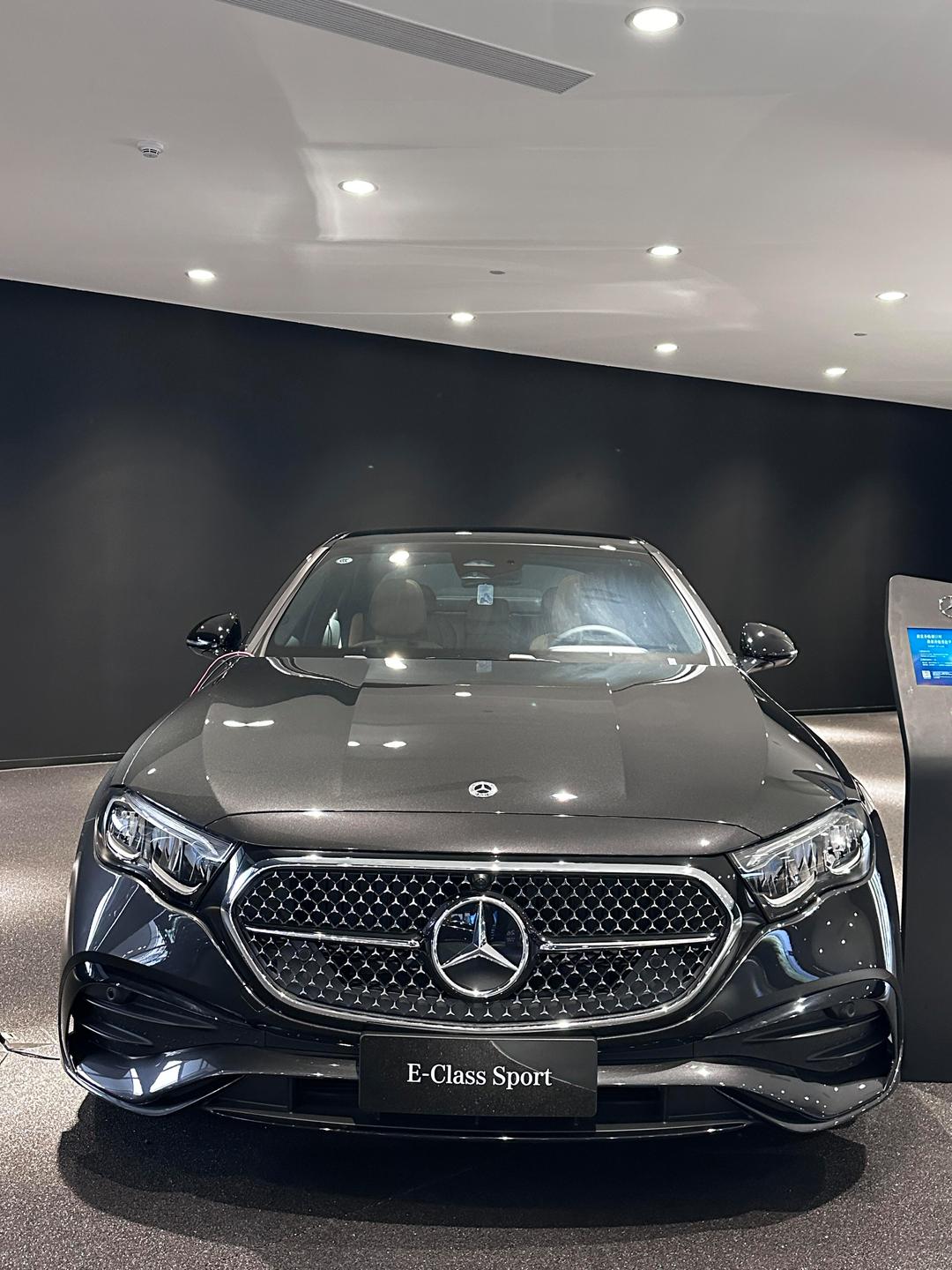 平行进口奔驰S级墨版最高降6万 欢迎前来试驾