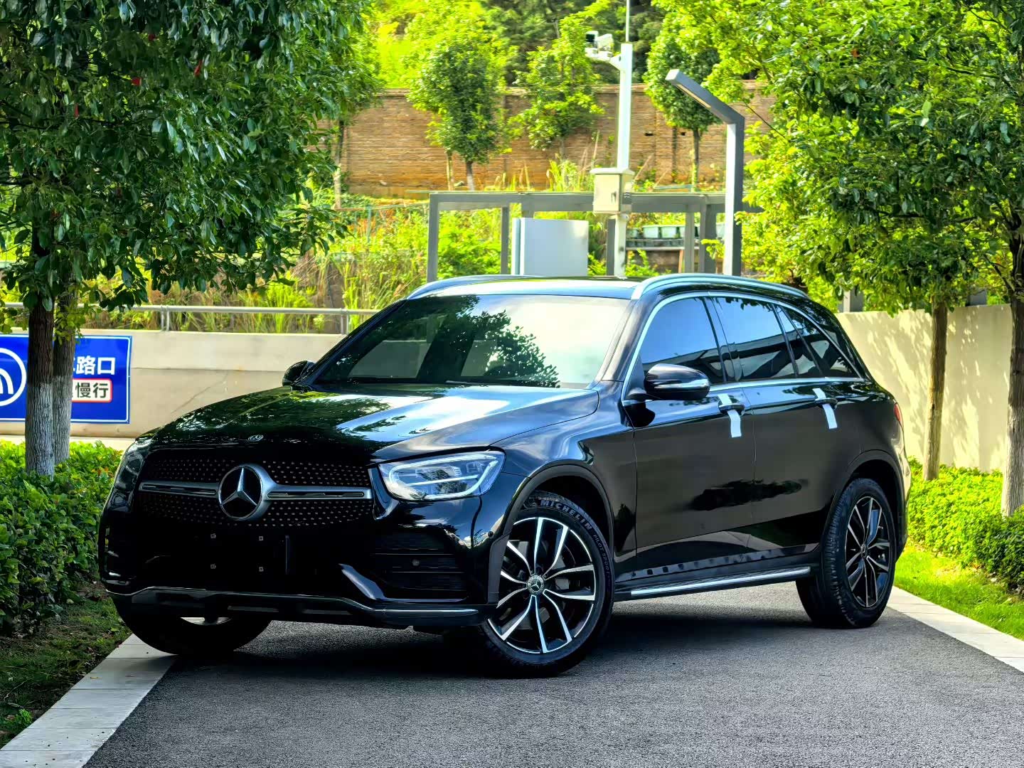 成都平行进口奔驰G级降价促销中 购车让利39万元