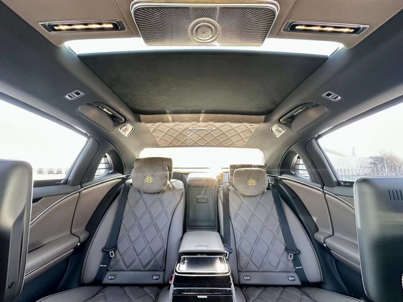 平行进口奔驰迈巴赫S级美版团购钜惠32万 欢迎到店试驾