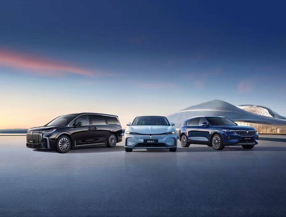 生态协同 智启新程！岚图汽车与光庭信息旗下公司光昱明晟战略合作签约