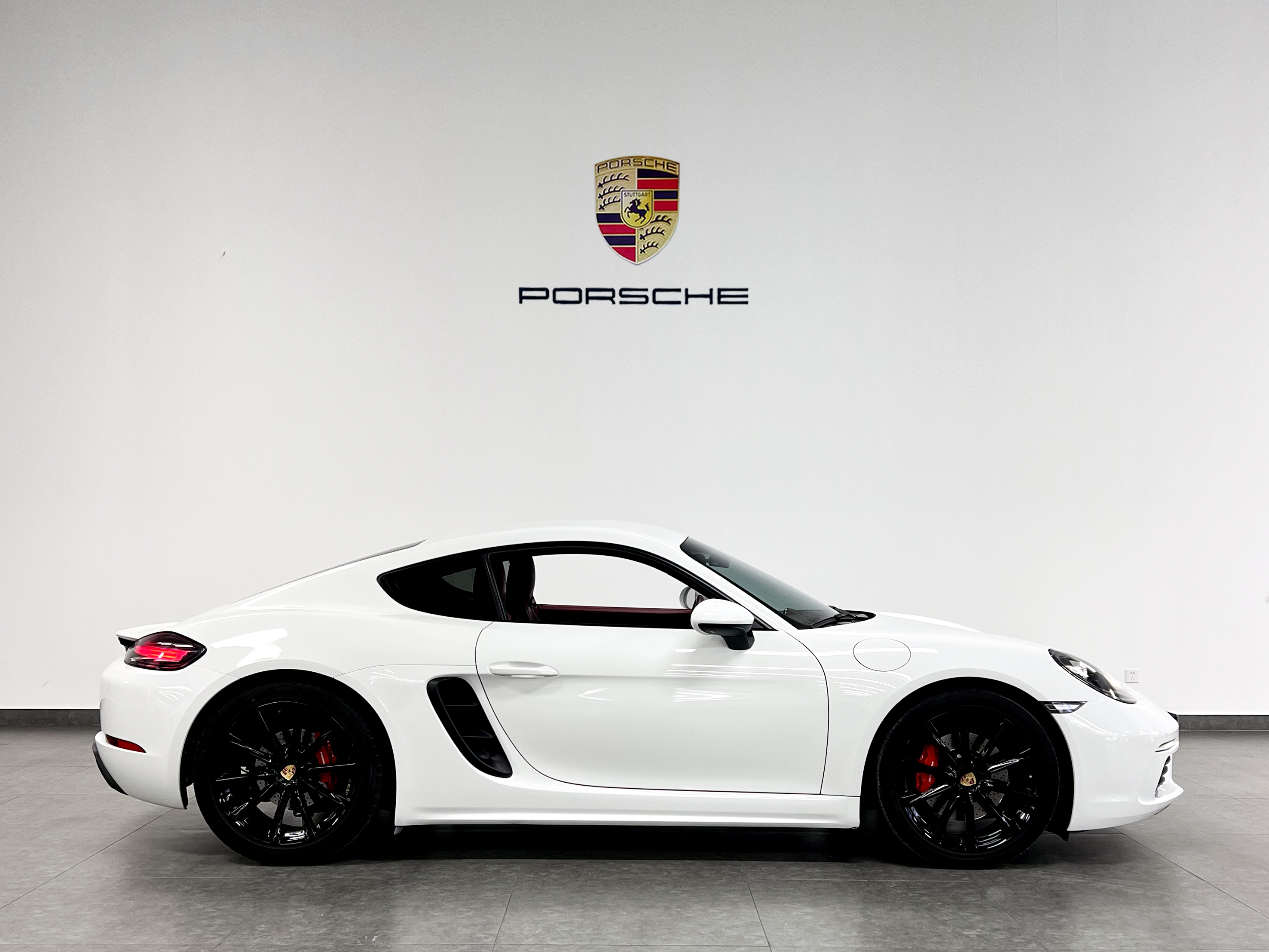 彭州保时捷718最新报价54.50万起 暂无优惠