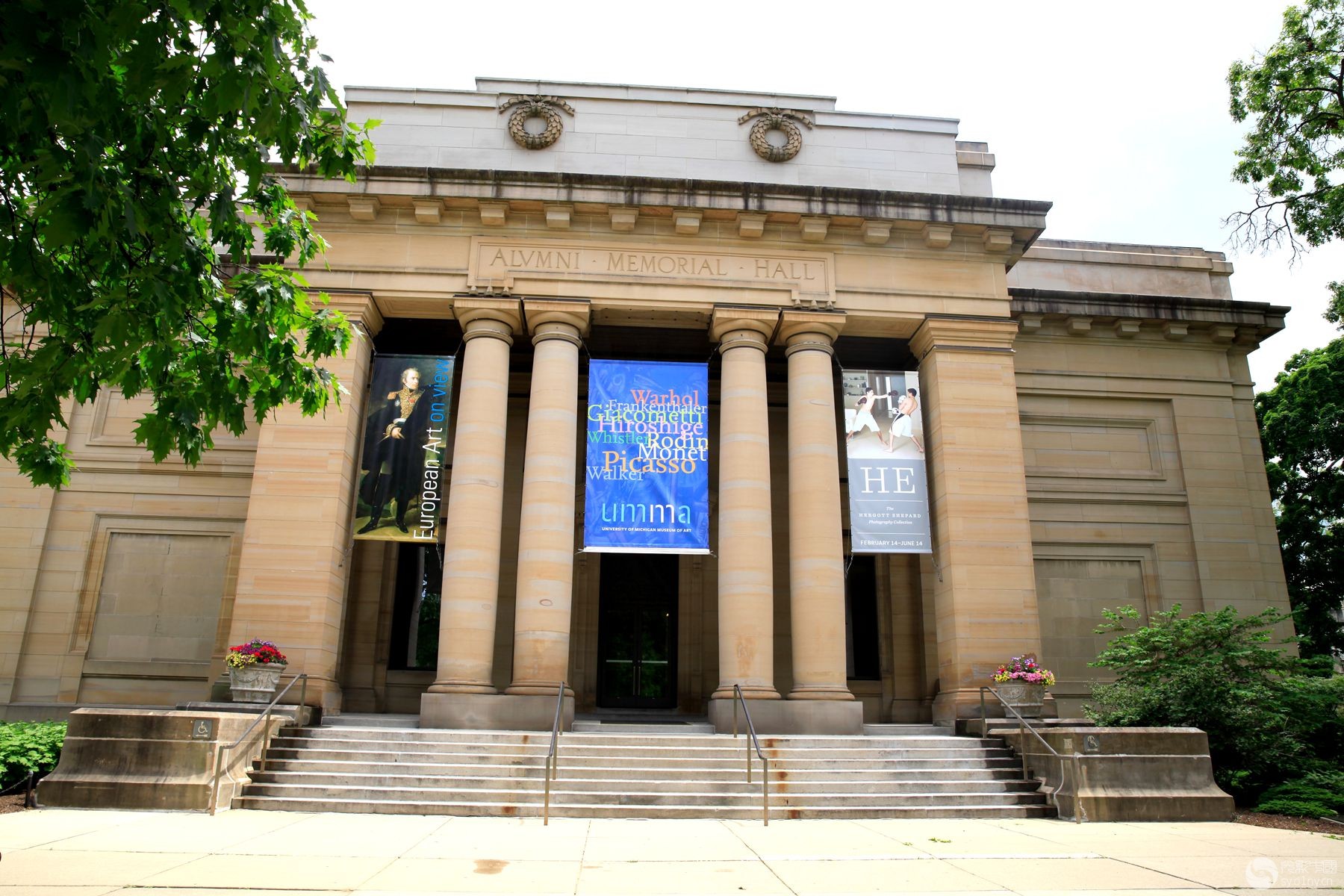 密歇根大学开发新型传感器 帮助汽车和飞机避开危险的冰面和冻雨密歇根大学开发新型传感器 帮助汽车和飞机避开危险的冰面和冻雨