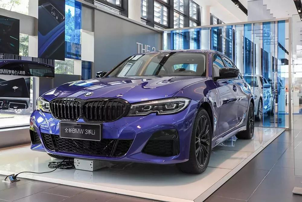 从“挤泡沫”到“降价增配”,宝马开年两连降有何不同?